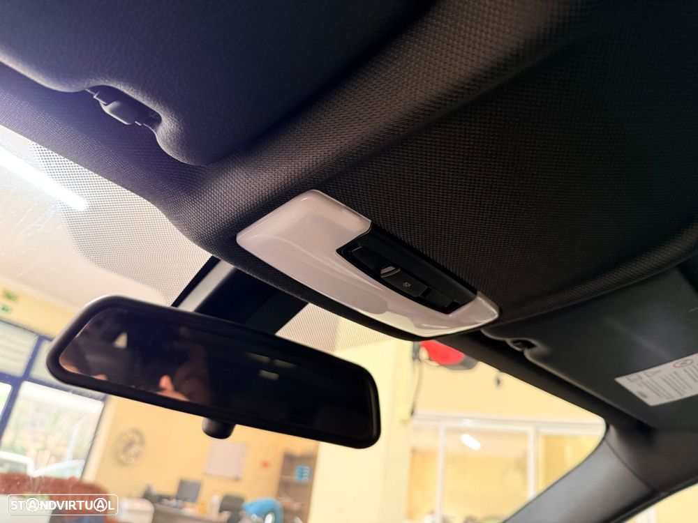 BMW 320 d Auto Pack M - 35