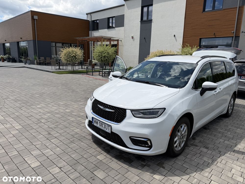 Chrysler Pacifica - 9