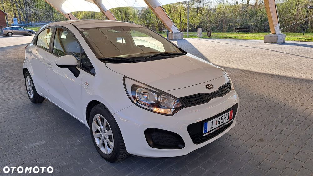 Kia Rio 1.2 Attract - 10