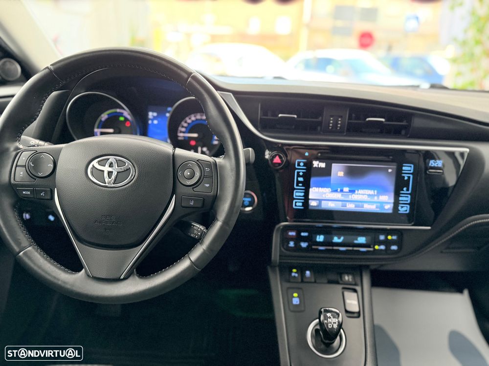 Toyota Auris 1.8 HSD Comfort - 13