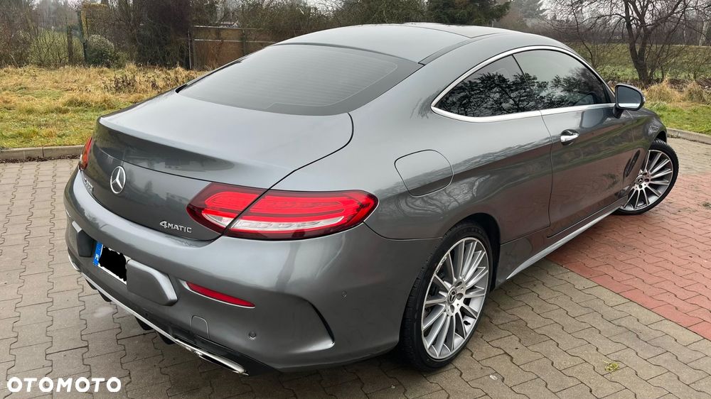 Mercedes-Benz Klasa C 300 4Matic 9G-TRONIC AMG Line Plus - 12