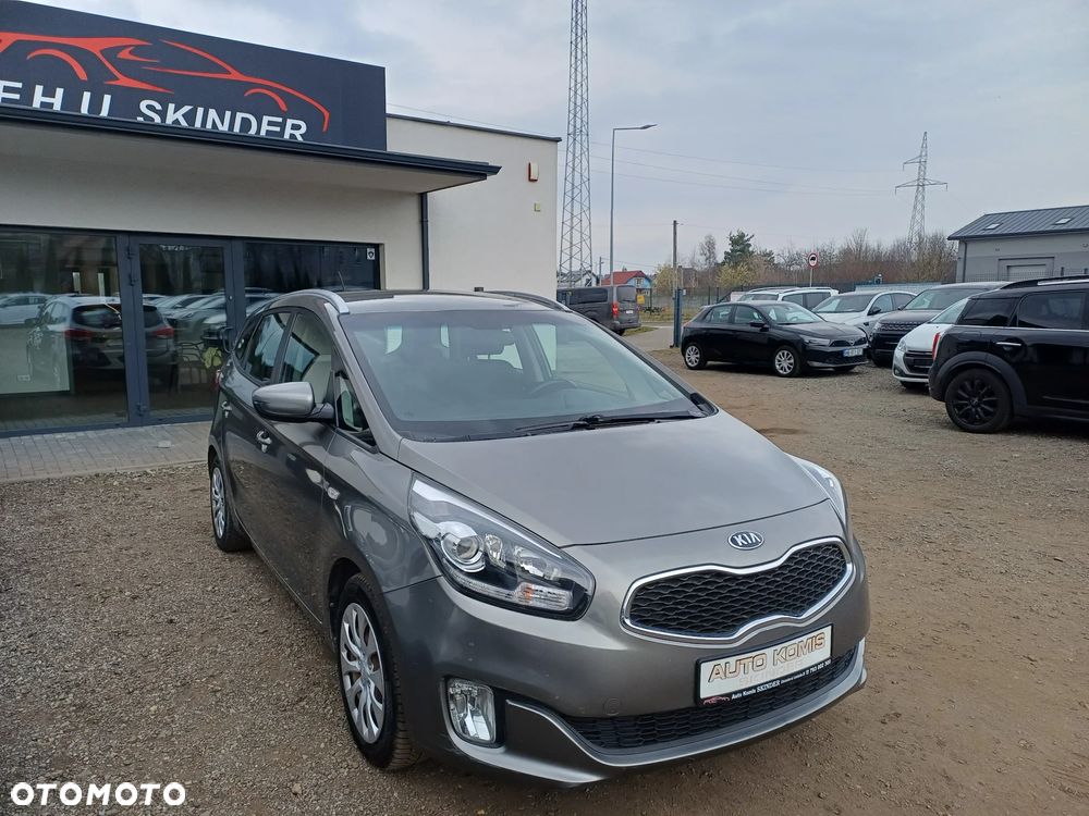 Kia Carens 1.7 CRDi 115 Dream Team Edition - 10