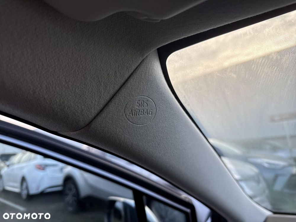 Toyota Corolla 1.8 Hybrid Comfort - 23