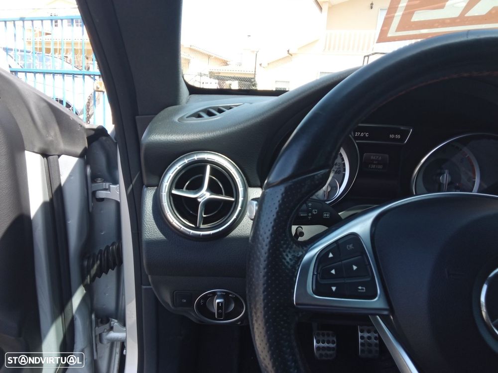 Mercedes-Benz CLA 180 d Shooting Brake AMG Line - 17