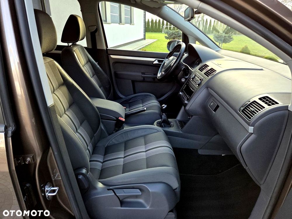 Volkswagen Touran 1.6 TDI DPF MATCH - 18