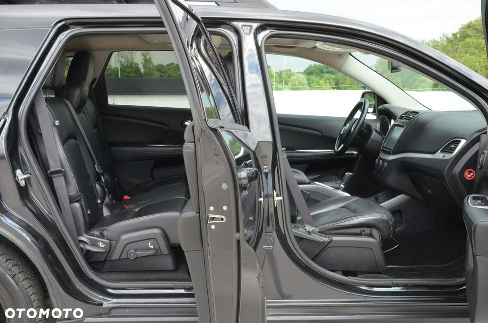 Fiat Freemont 2.0 Multijet Black Code AWD - 31