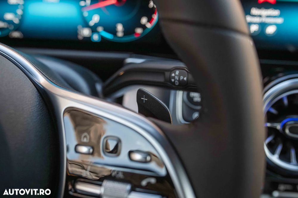 Mercedes-Benz GLB 250 4MATIC Aut. - 14