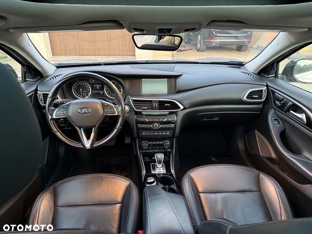 Infiniti QX ver-2-0t-premium-awd-7dct - 7