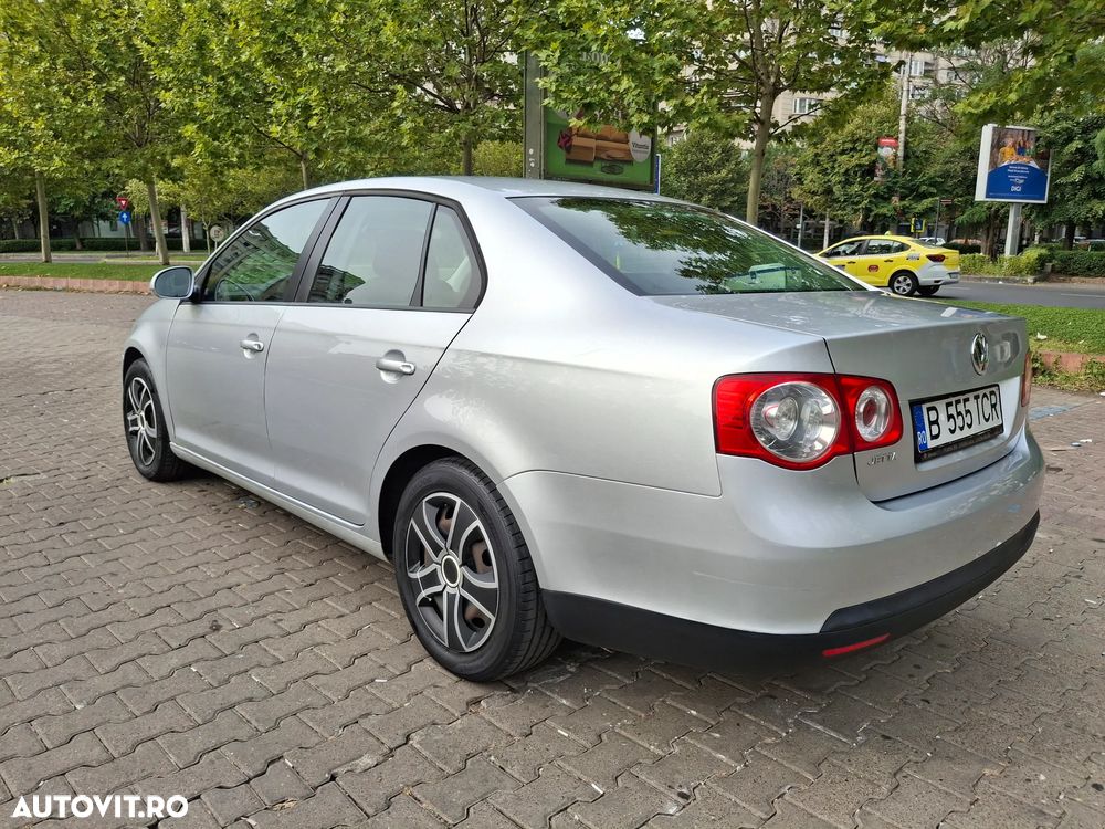 Volkswagen Jetta 1.6 TDI DPF Comfortline - 6