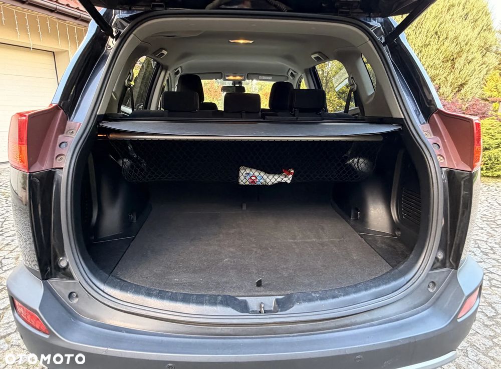 Toyota RAV4 - 6