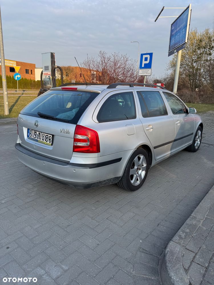 Skoda Octavia 1.9 TDI Elegance DSG - 3