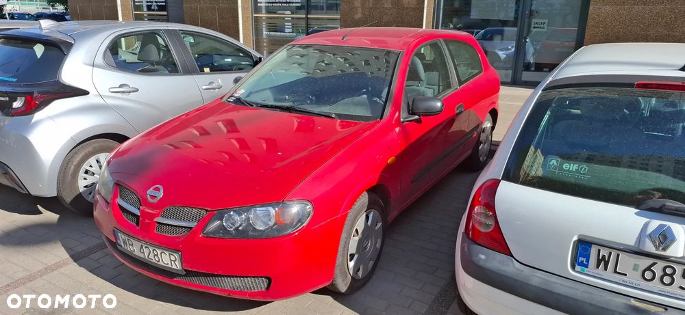 Nissan Almera 1.5 Base - 3