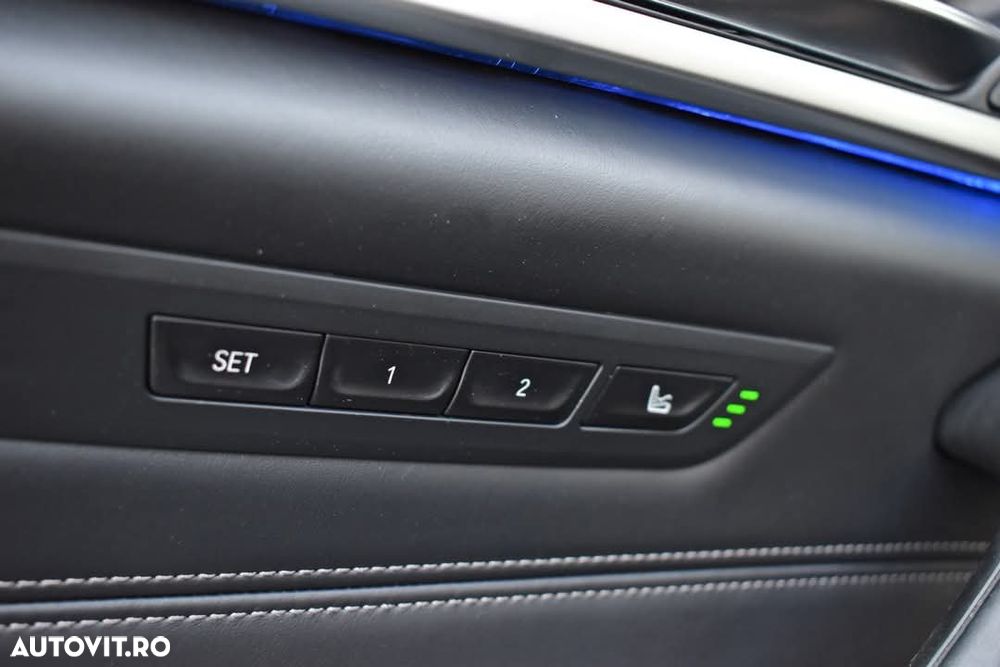 BMW Seria 5 540i Aut. Luxury Line - 18