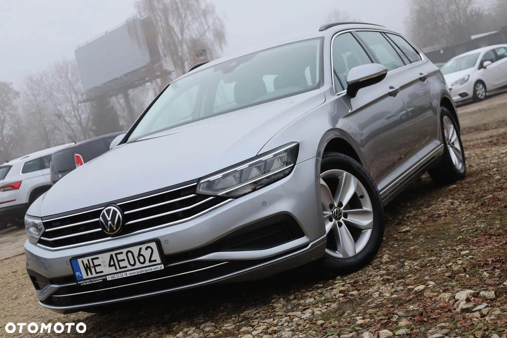 Volkswagen Passat - 2