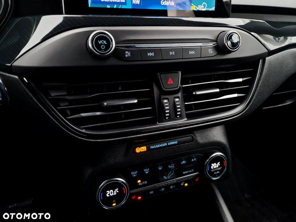 Ford Focus SW 1.5 EcoBoost ST-Line - 9