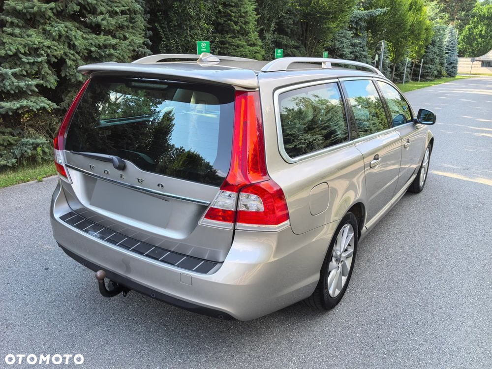 Volvo V70 D2 Dynamic Momentum - 11