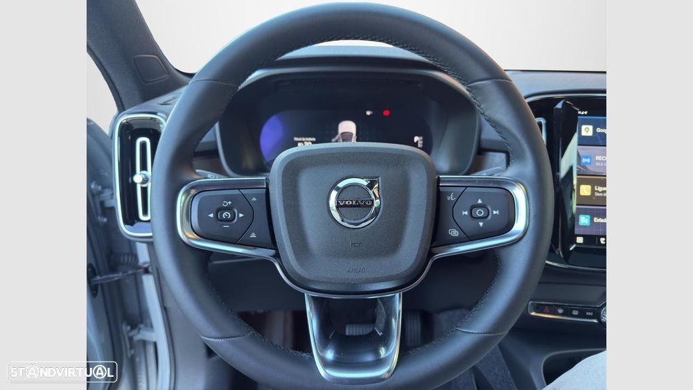 Volvo EC40 82 kWh Single Motor Extended Range Plus - 11