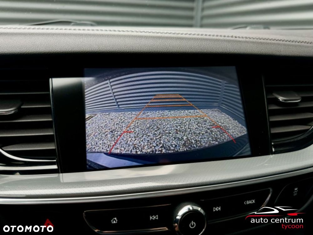 Opel Insignia - 21