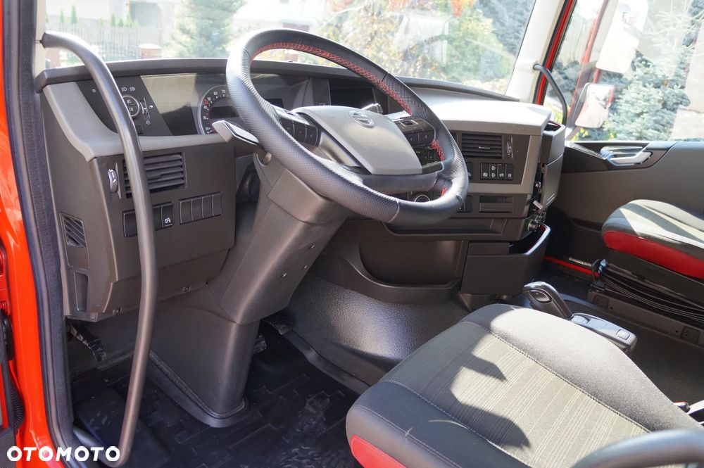 Volvo FH 4 EURO 6 GLOBETROTTER PEŁEN SERWIS HYDRAULIKA - 16