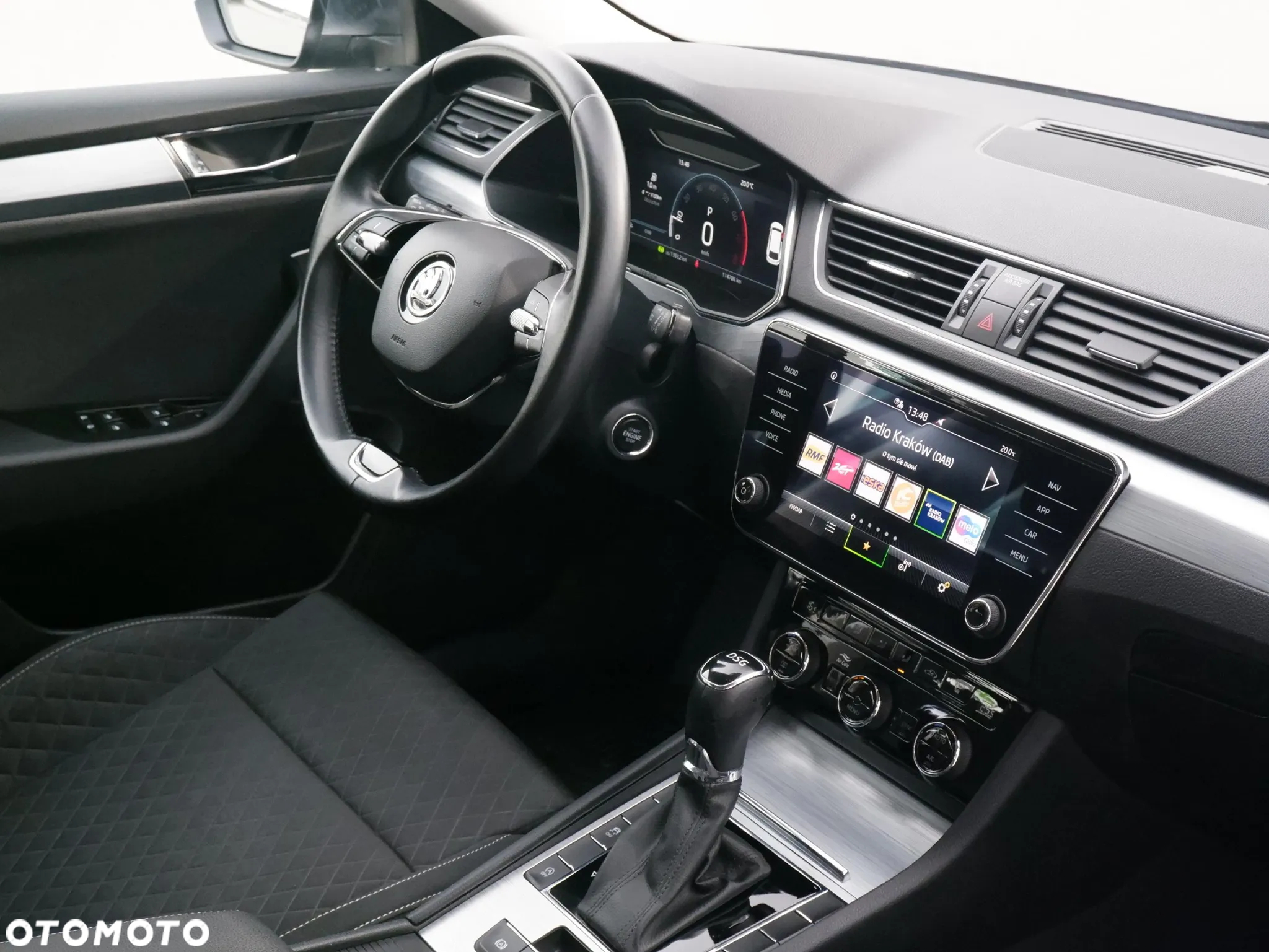 Skoda Superb 2.0 TSI Ambition DSG - 35