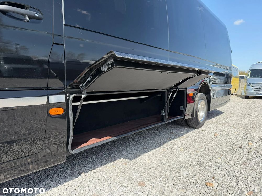 Mercedes-Benz Sprinter 519 - 16