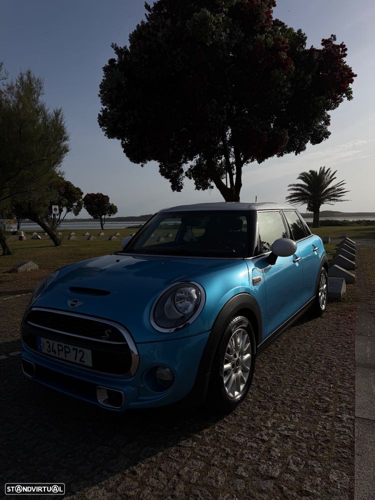 MINI 5 Portas Cooper D - 2