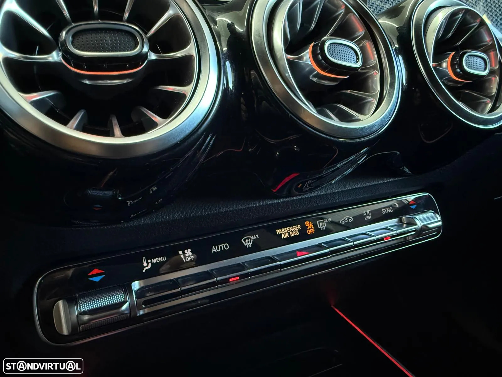 Mercedes-Benz GLB 180 d AMG Line - 29