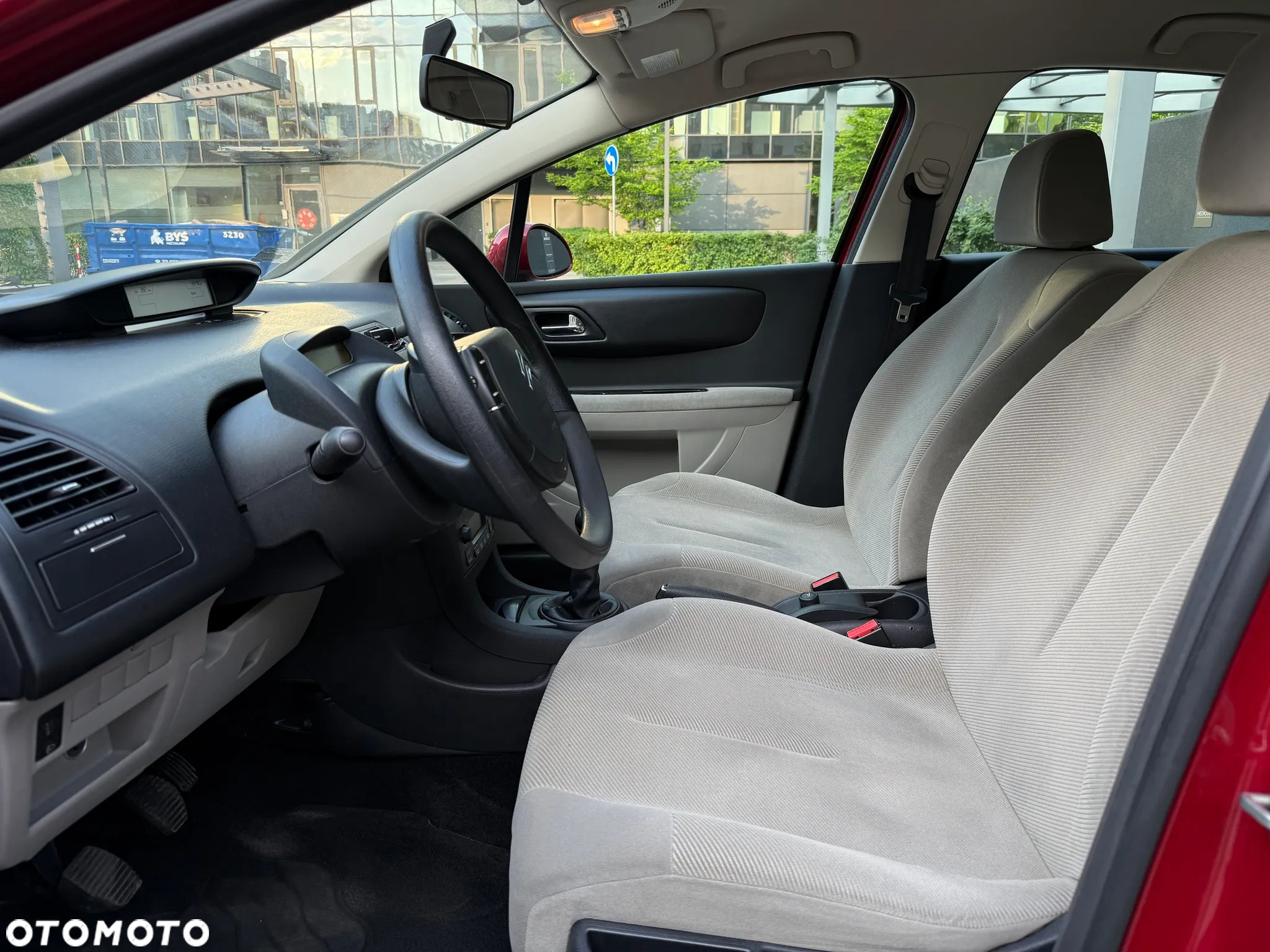 Citroën C4 1.4 16V SX - 13