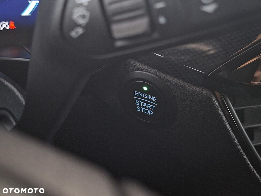 Ford Kuga 1.5 EcoBoost FWD ST-Line X - 35