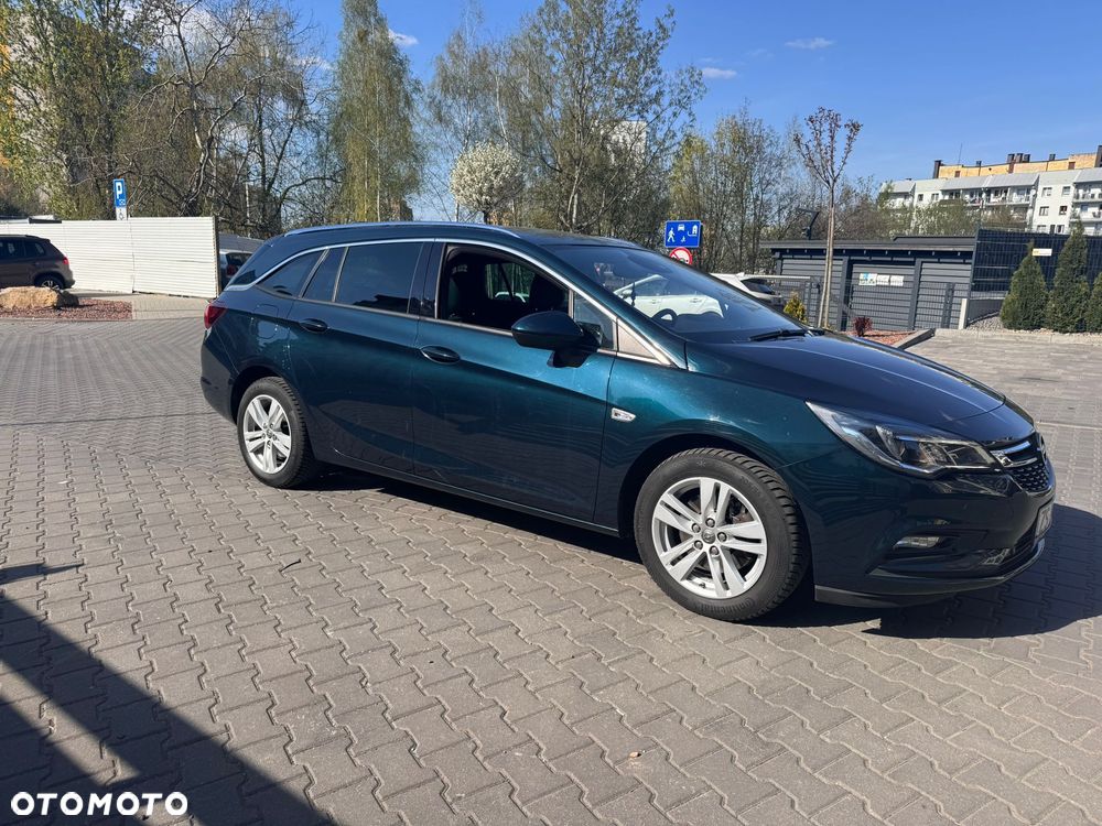 Opel Astra 1.6 D Start/Stop Automatik Business - 4