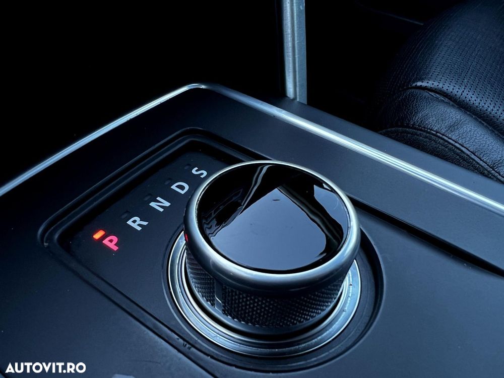 Land Rover Discovery Sport - 13