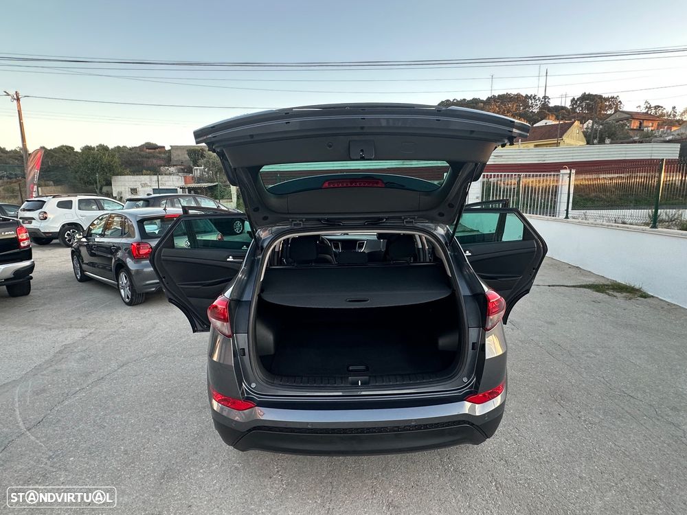 Hyundai Tucson 1.7 CRDi Executive - 25