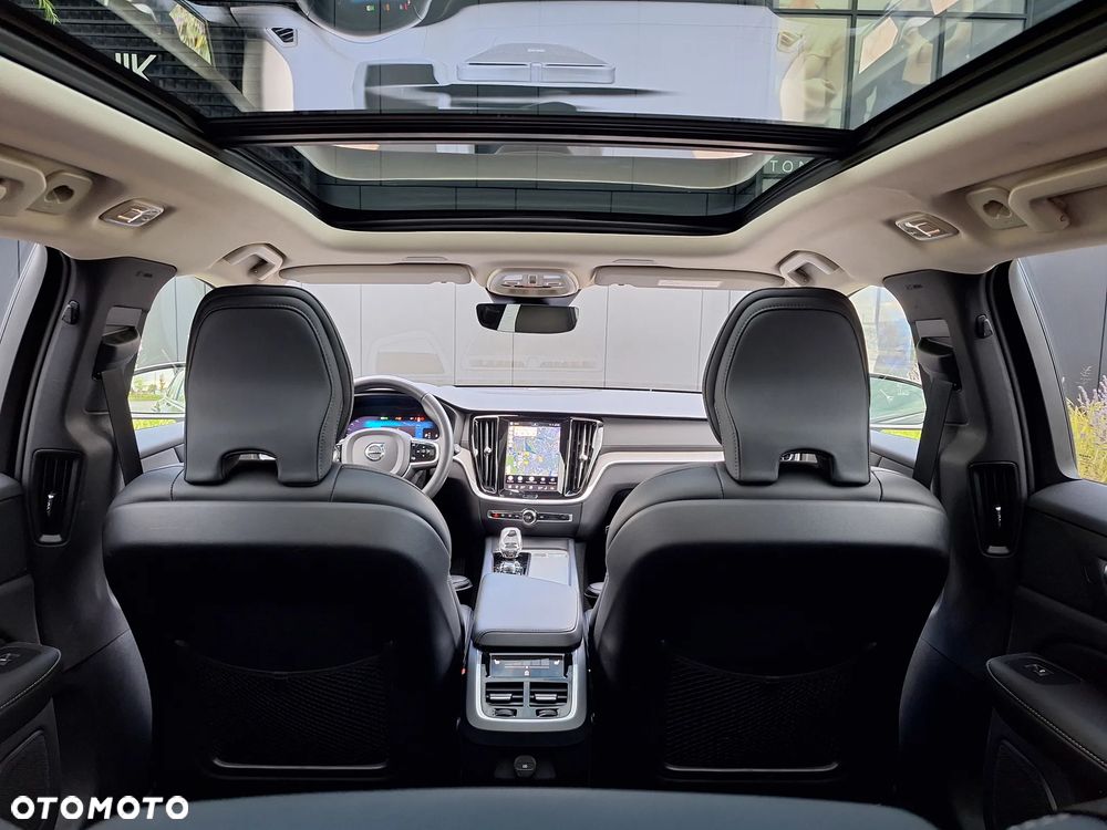 Volvo V60 Cross Country Ultimate B5 B AWD - 14