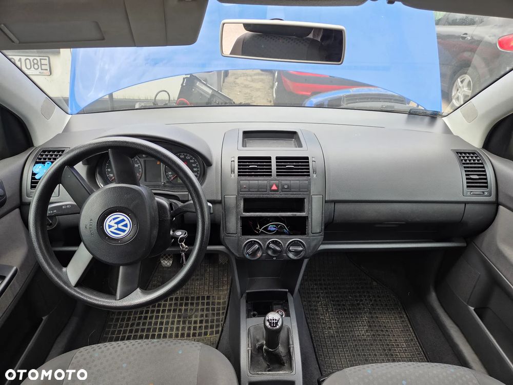 VW POLO 9N 01-09 DESKA ROZDZIELCZA KONSOLA MIĘKKA AIRBAG PASY POMORSKIE - 1
