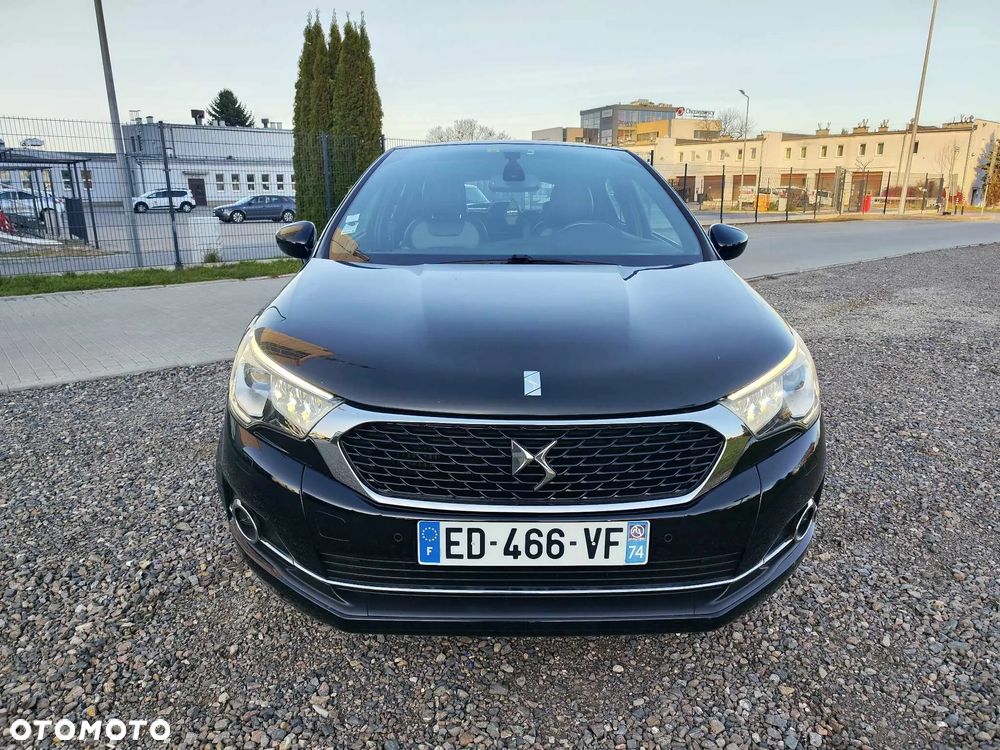 Citroën DS4 PureTech 130 Stop&Start Urban Show - 3