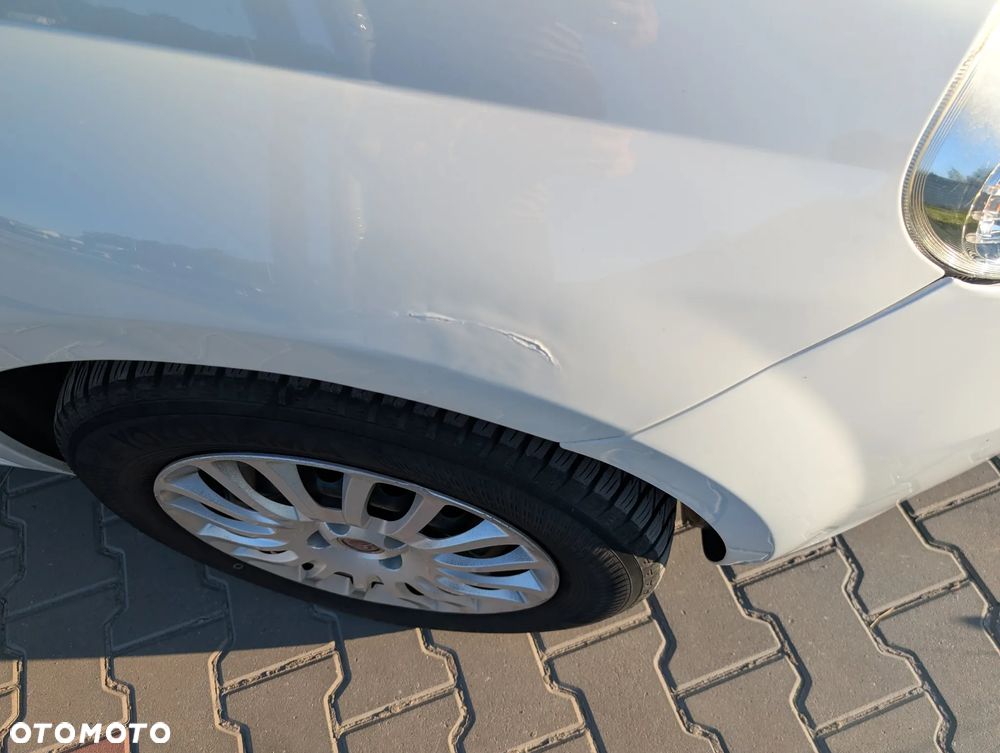 Fiat Grande Punto 1.4 8V - 14