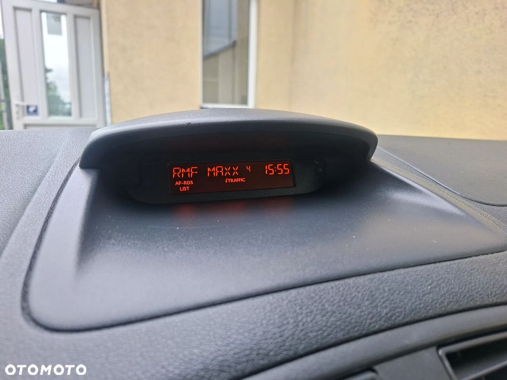 Renault Clio - 21