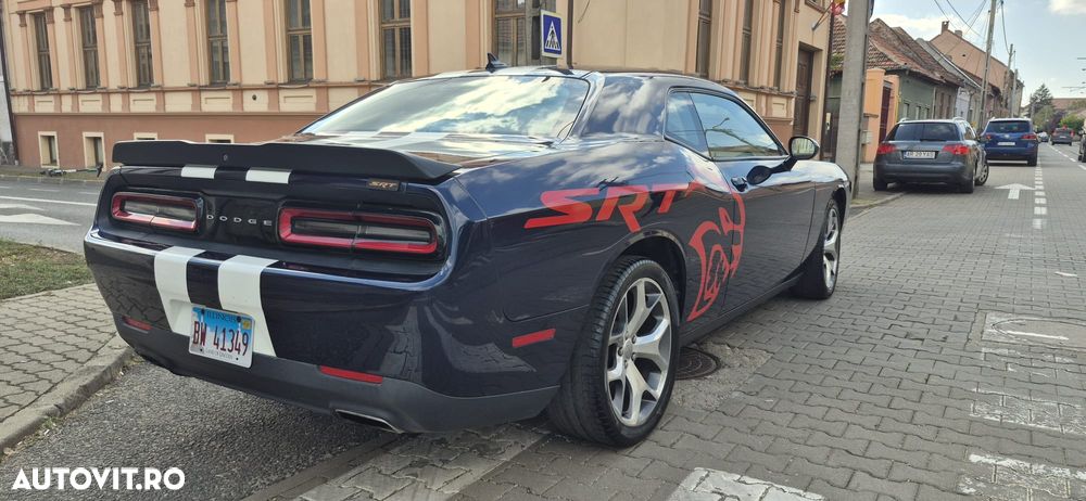 Dodge Challenger - 3