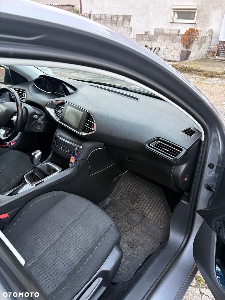 Peugeot 308 1.6 BlueHDi Access S&S - 11