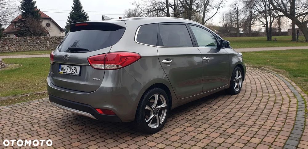 Kia Carens 1.7 CRDi M 7os - 5