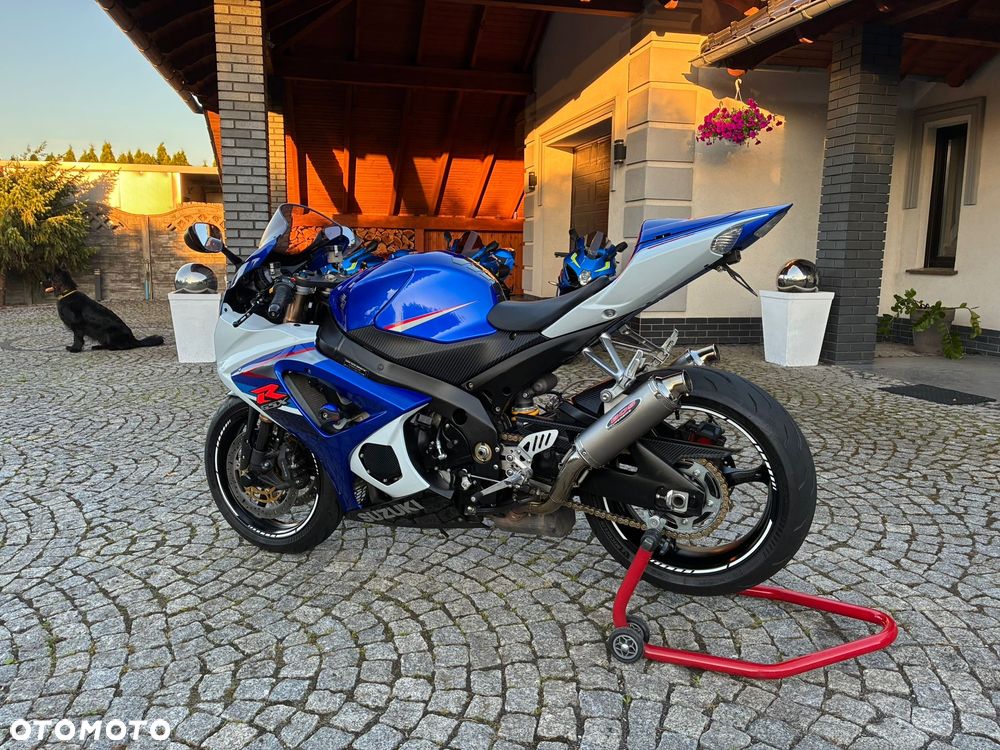 Suzuki GSX-R - 4