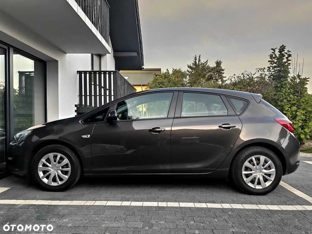 Opel Astra 1.4 T Essentia - 10