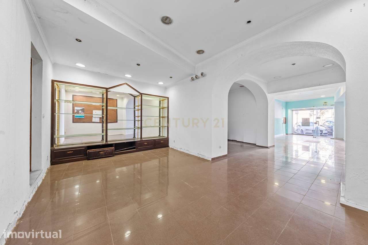 Prédio no Montijo com apartamento 1º piso e loja R/c - Grande imagem: 5/24