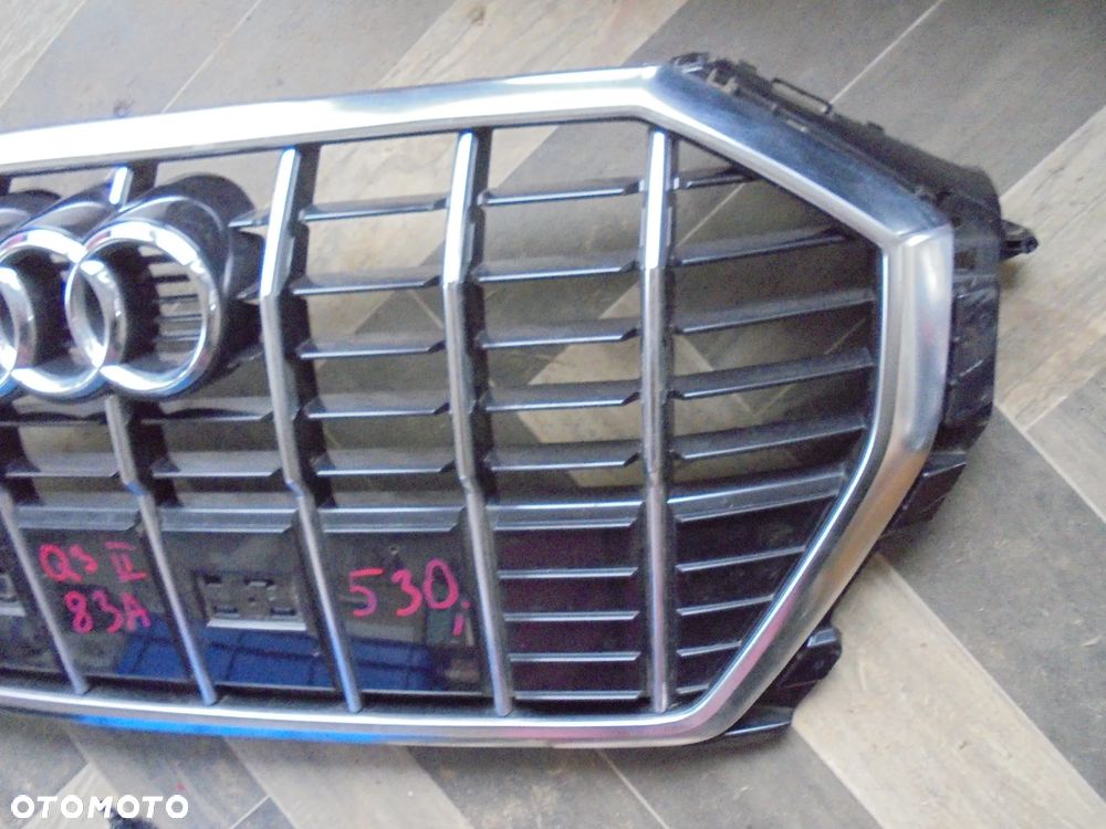 AUDI Q3 II 83A GRILL ATRAPA 83A853651E - 2