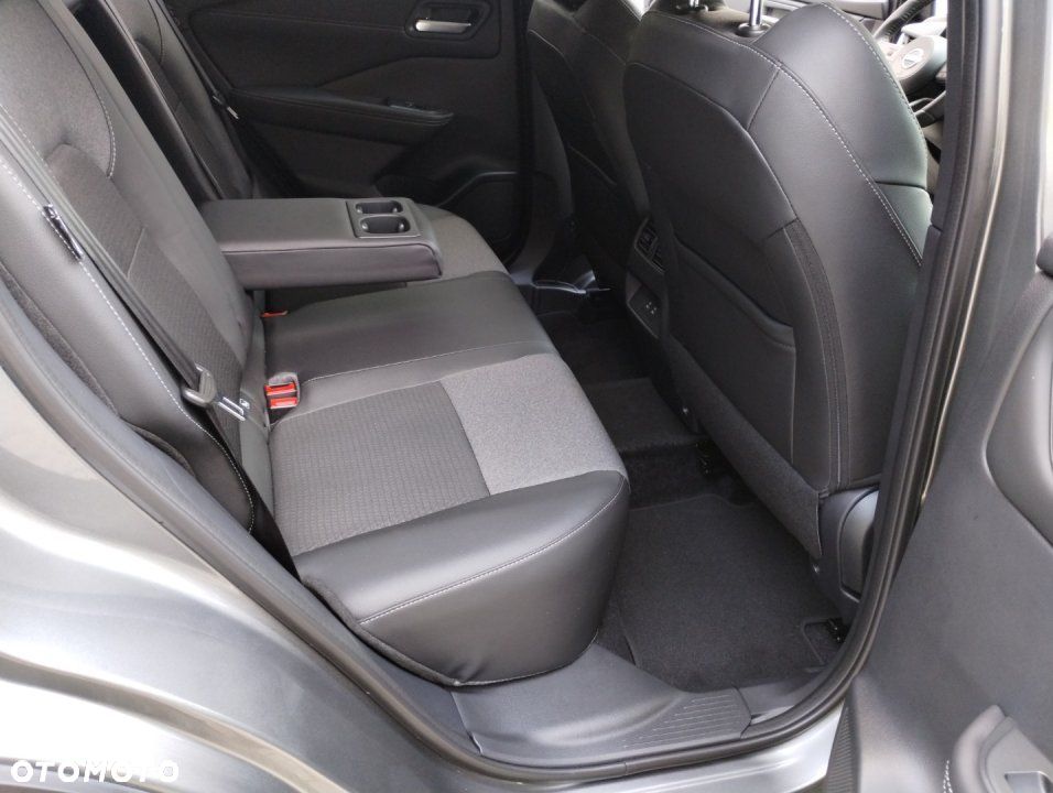 Nissan Qashqai - 17