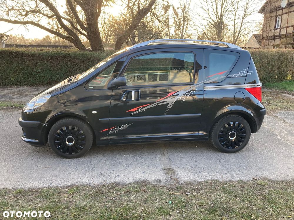 Peugeot 1007 - 1