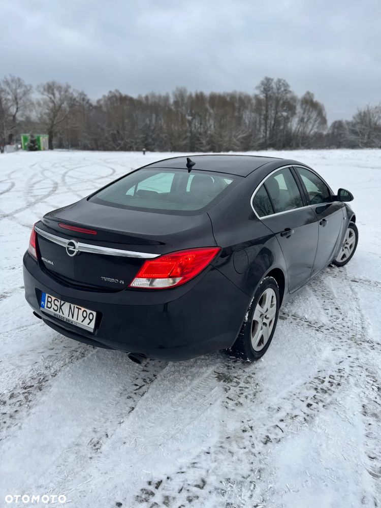 Opel Insignia 2.0 T Cosmo 4x4 - 4