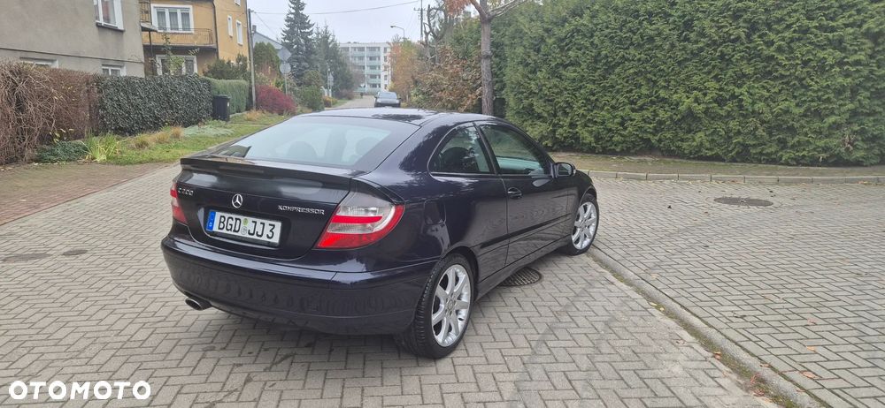 Mercedes-Benz Klasa C 200 Kompressor - 8