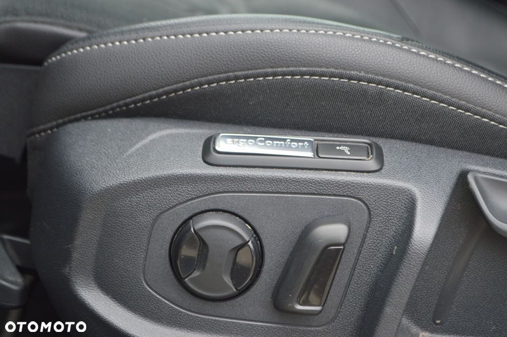 Volkswagen Arteon 2.0 TDI 4Motion R-Line DSG - 11