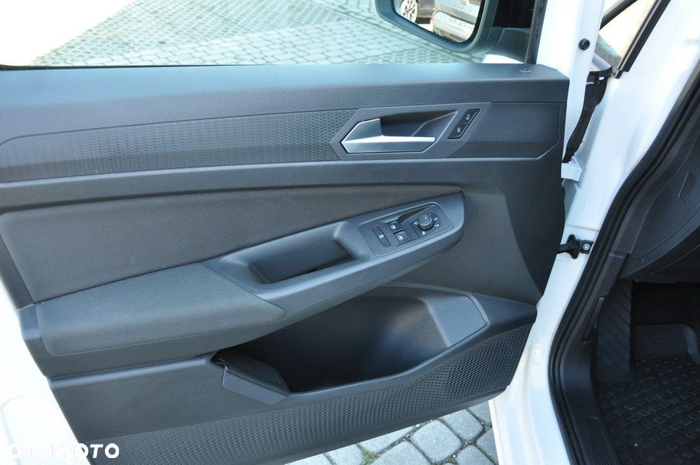Volkswagen Caddy - 9